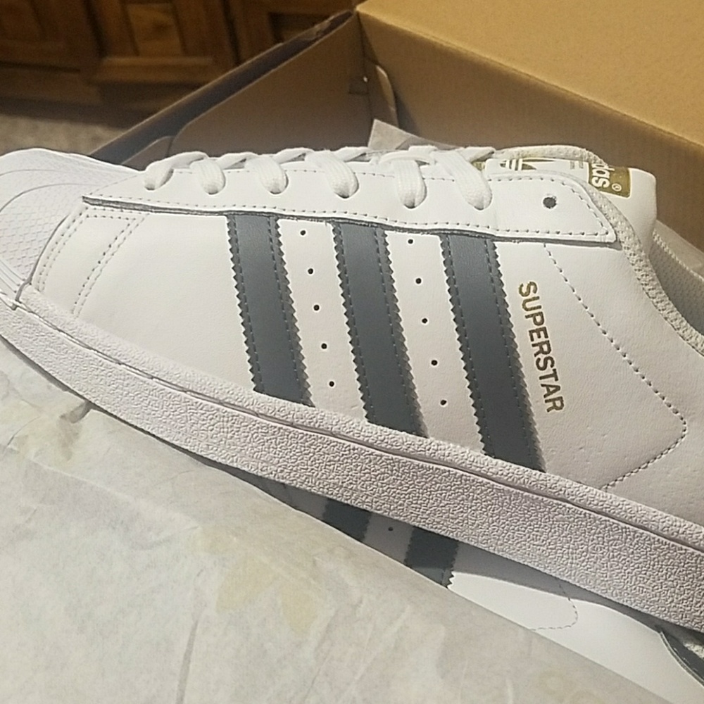 Adidas superstar